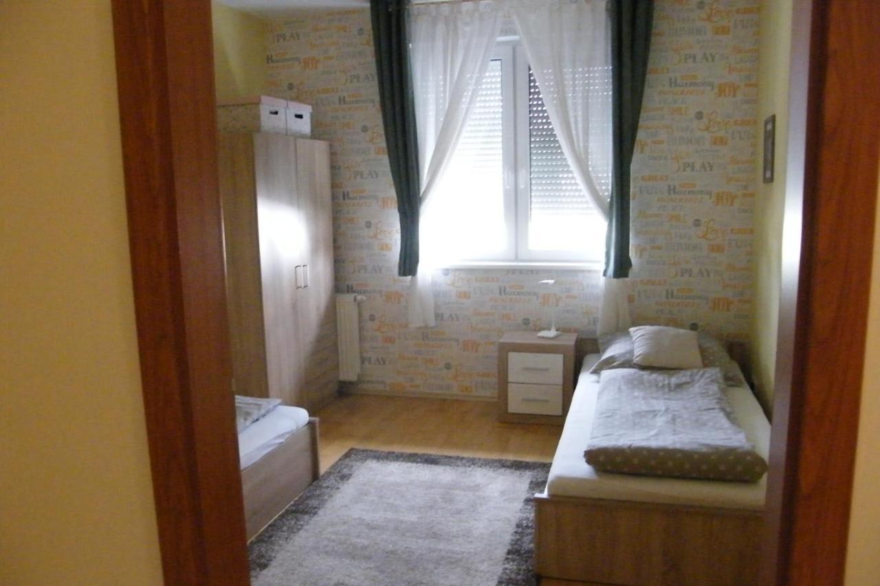 Happy Apartman Hajdúszoboszló 外观 照片