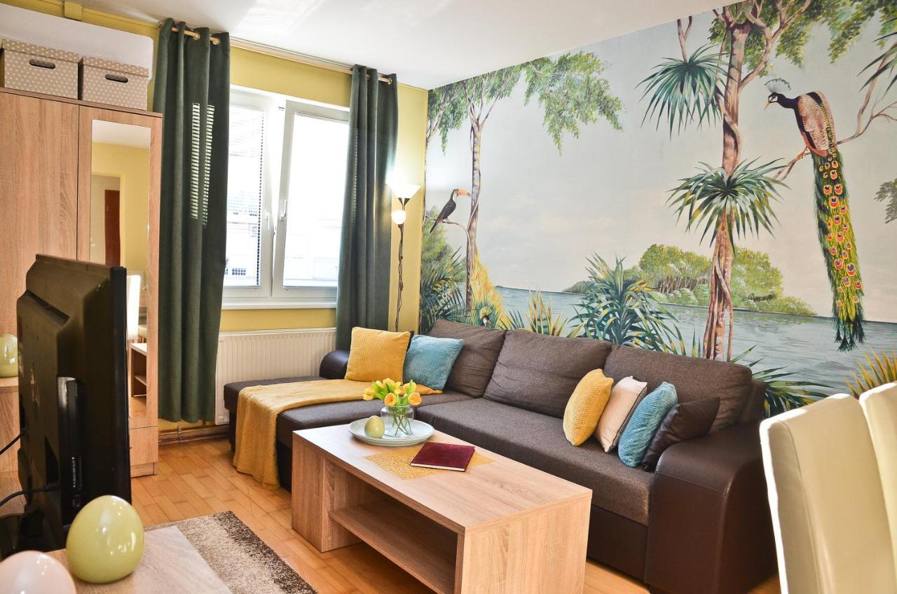 Happy Apartman Hajdúszoboszló 外观 照片