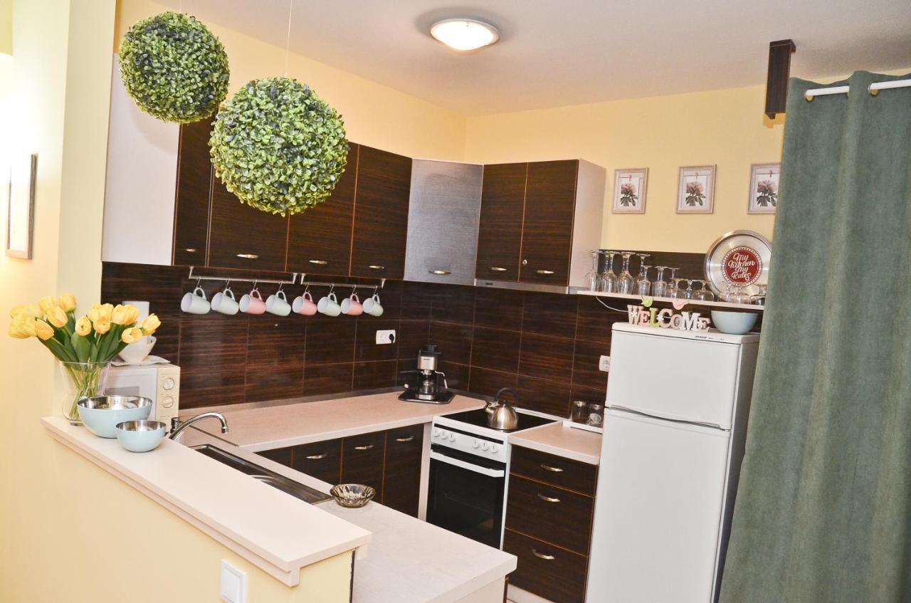 Happy Apartman Hajdúszoboszló 外观 照片