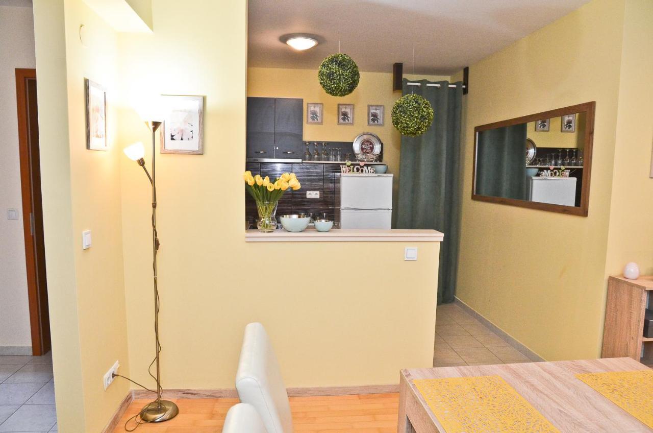 Happy Apartman Hajdúszoboszló 外观 照片